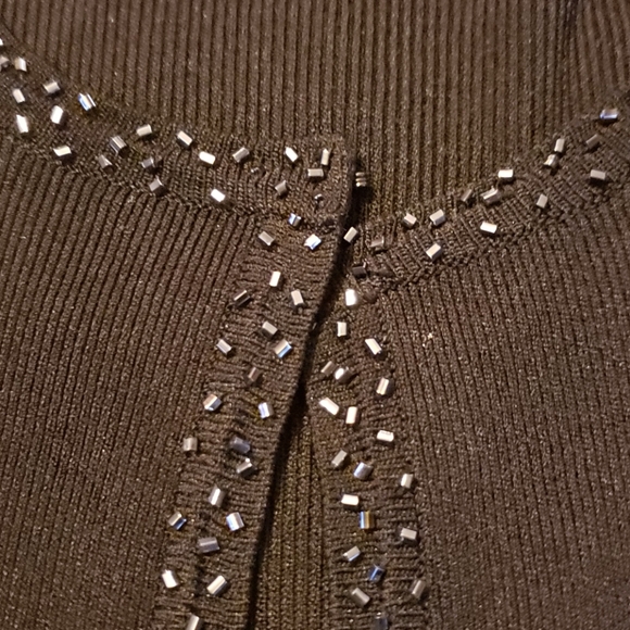 Black sweater.. - Picture 4 of 6